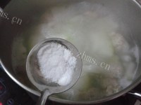 冬瓜肉丸汤做法图解9)