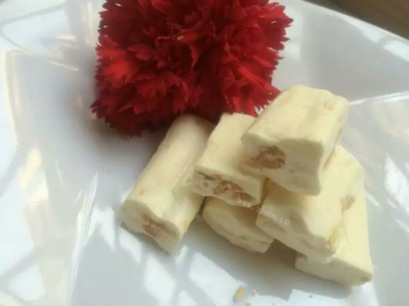 美味的牛轧糖