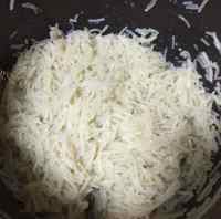 家庭版梅菜肉包做法图解2)
