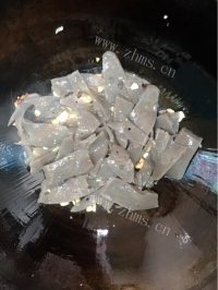 好吃的剁椒炒魔芋做法图解5)