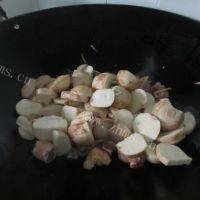慈菇煮鸡的做法图解五
