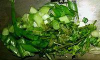 美味的豆腐粉丝汤做法图解3)