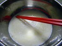 自制红豆冰皮月饼做法图解3)
