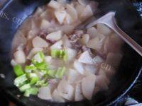 家常菜白萝卜炖牛肉做法图解10)
