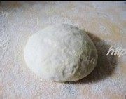 自制葱花芝麻发面饼做法图解1)