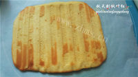 自制虎皮蛋糕卷做法图解22)