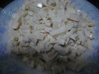 记忆中的香椿拌豆腐做法图解6)