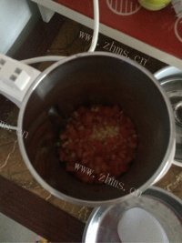 美味的西红柿土豆浓汤做法图解3)