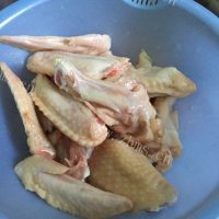 回味无穷的香辣鸡翅做法图解1)