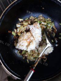 自己做的炒饭做法图解7)