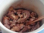 让人怀念的白萝卜炖羊肉做法图解3)