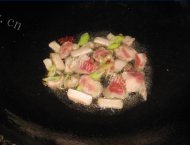 茄子炒肉片做法图解5)