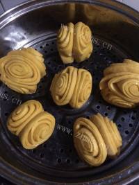 南瓜卷做法图解13)