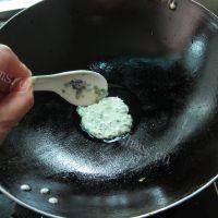 自制韭菜煎饼做法图解8)