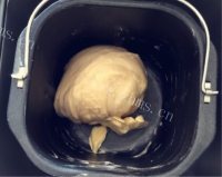 好吃不腻的小面包做法图解4)