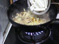 「DIY美食」炒年糕做法图解16)