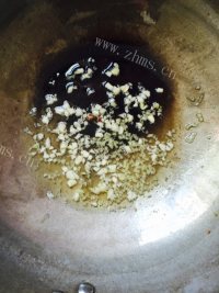 回味无穷的糖醋排骨做法图解9)