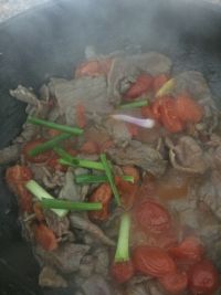 家常菜西红柿炒牛肉