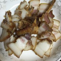 美味的笋干焖肉做法图解2)