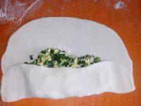 好吃不腻的韭菜鸡蛋馅饼做法图解8)