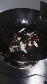 香菇炒青菜做法图解2)