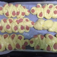 美味的香肠面包做法图解15)