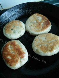 好吃不腻的韭菜鸡蛋饼做法图解14)