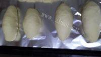 自制肉松火腿面包做法图解12)
