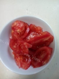 美味的牛排意面做法图解3)