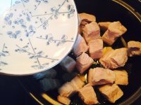 东坡肉做法图解7)