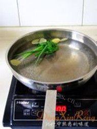 虫草花瘦肉汤做法图解2)