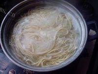 泡菜炒面做法图解3)