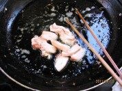家常炖梭鱼做法图解4)