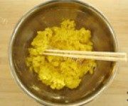 爱上小刺猬豆沙包做法图解2)