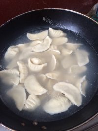 美味的鲅鱼水饺做法图解12)