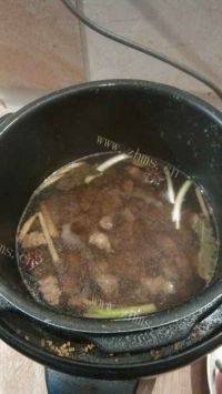 家常菜西红柿炖牛肉做法图解4)