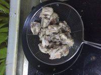 家常菜土豆炖排骨做法图解1)