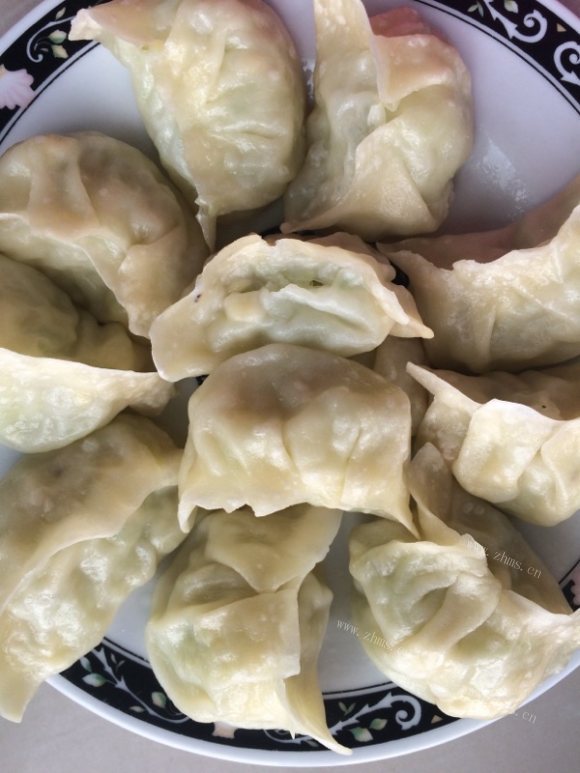 回味无穷的黄瓜鸡蛋饺子