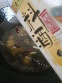 家常菜丑鱼豆腐汤做法图解7)