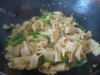味道不错的尖椒干豆腐
