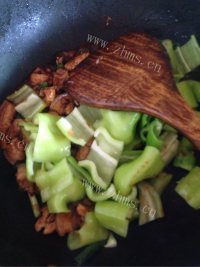 家常菜青椒豆腐皮做法图解8)