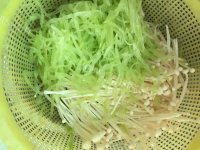 家常菜素三丝做法图解3)
