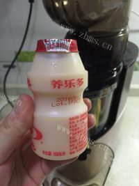 营养的养乐多桃汁做法图解4)