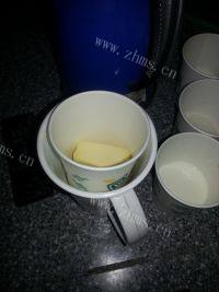 色味俱佳的巧克力乳酪蛋糕做法图解2)