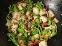 家常菜尖椒小炒肉