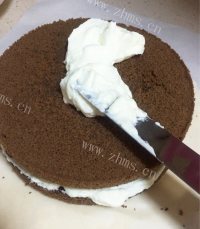 五味俱全的黑森林蛋糕做法图解17)