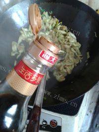 十分喜欢的炒茄子做法图解11)
