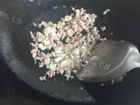 清香木耳肉末豆腐脑做法图解11)