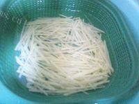 家常菜清炒土豆丝做法图解2)