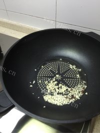 下饭的青椒炒香干做法图解3)